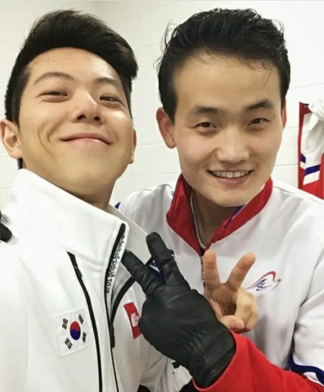 南北のフィギュアスケート代表選手が友情を誇った。（提供:OSEN）