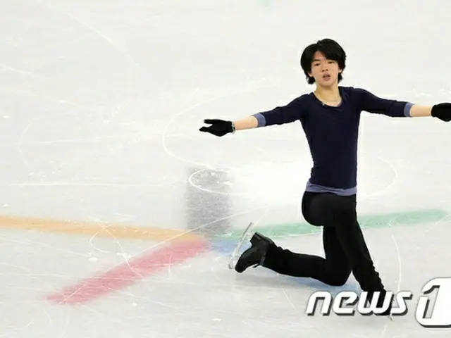フィギュアスケート男子シングルの韓国の期待株チャ・ジュンファン（16）が自身初の五輪の舞台に上がった。