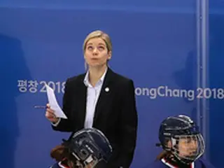 ＜平昌五輪＞アイスホッケー南北合同チーム監督 「2連敗は忘れ、日本戦でリスタート」