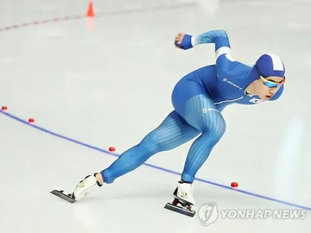 銅メダルを獲得した金敏錫＝１３日、江陵（聯合ニュース）