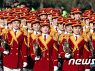北朝鮮の吹奏楽団と応援団、旧正月連休の初日も江陵で公演