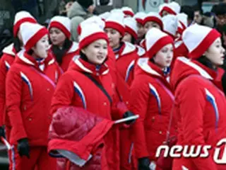 北の美女応援団、旧正月の朝は韓国式お雑煮