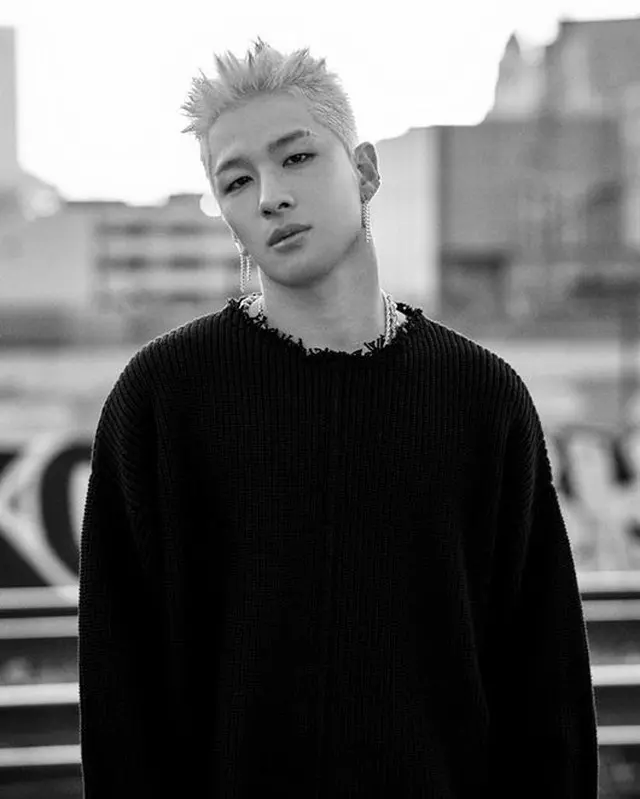 韓国ボーイズグループ「BIGBANG」メンバーのSOL（29）が、ファンにかわいらしくあいさつをした。（提供:OSEN）