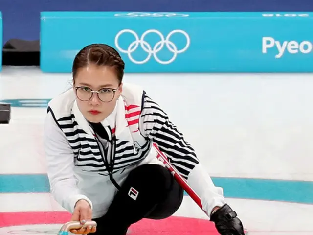 韓国において平昌五輪で最も話題を集めている女子カーリングの“眼鏡先輩”キム・ウンジョン（27、スキップ）が金メダルに向けての希望を伝えた。