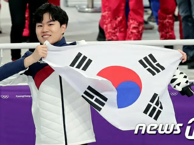 “サプライズ平昌スター”スピードスケートのキム・ミンソク、大韓体育会体育大賞を受賞（提供:news1）