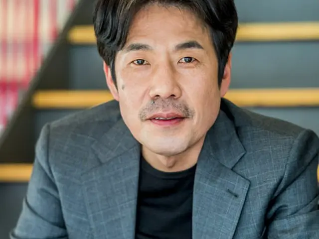 韓国映画「神と共に－因と縁」側が、セクハラ騒動の渦中にある俳優オ・ダルスの出演分を編集し、再撮影に入ることにした。（提供:OSEN）