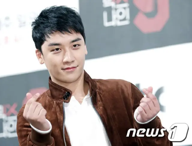 韓国男性グループ「BIGBANG」D-LITEが来る3月13日に現役入隊する中、YGエンターテインメントがV.Iの軍入隊計画についても明かした。（提供:news1）