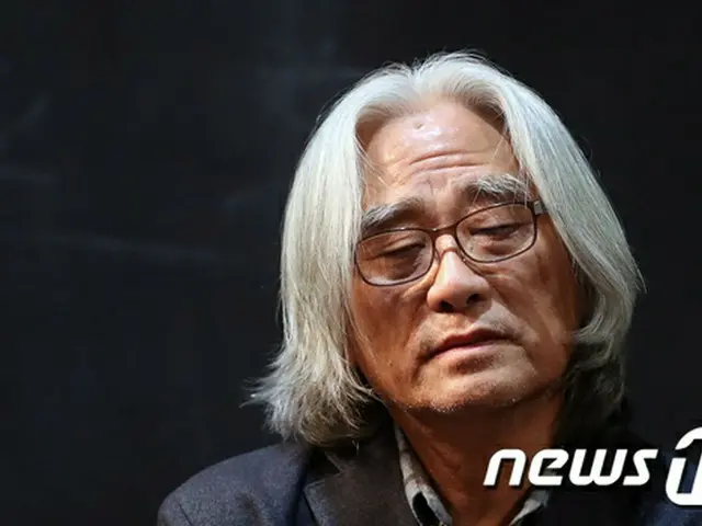 “Me Too”演出家イ・ユンテクの「性的暴行真相究明」、国民請願20万突破