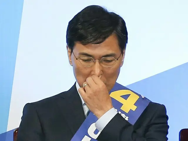 韓国検察が安熙正（アン・ヒジョン）忠清南道知事元知事の性的暴行場所として伝えられた複合マンションを家宅捜索した。