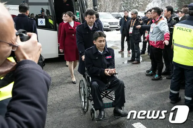＜平昌パラ＞ベールに包まれた北朝鮮選手…スキー種目出場の2人は元卓球選手とスポーツ未経験者