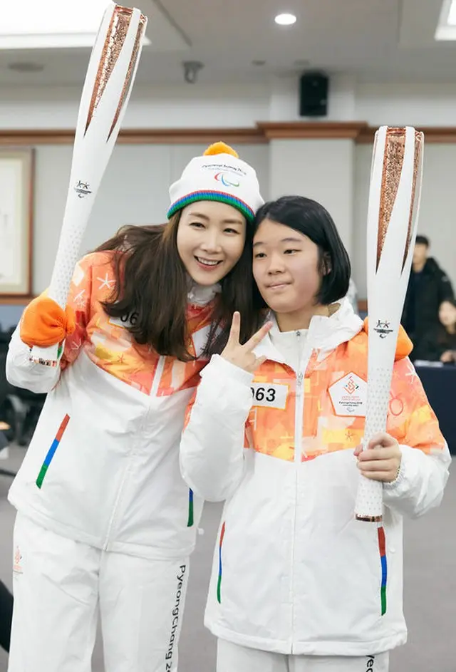 韓国女優チェ・ジウ（42）が江陵（カンヌン）を“希望の花火”で明るくした。（提供:OSEN）