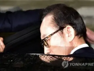 情報機関からの１０万ドルを対北工作資金に　李元大統領が供述
