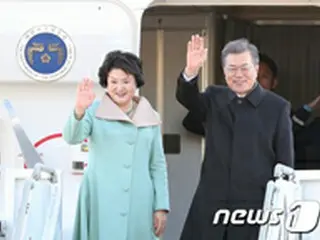 文大統領、ベトナムに向け出国…5泊7日の拠点外交に突入＝韓国