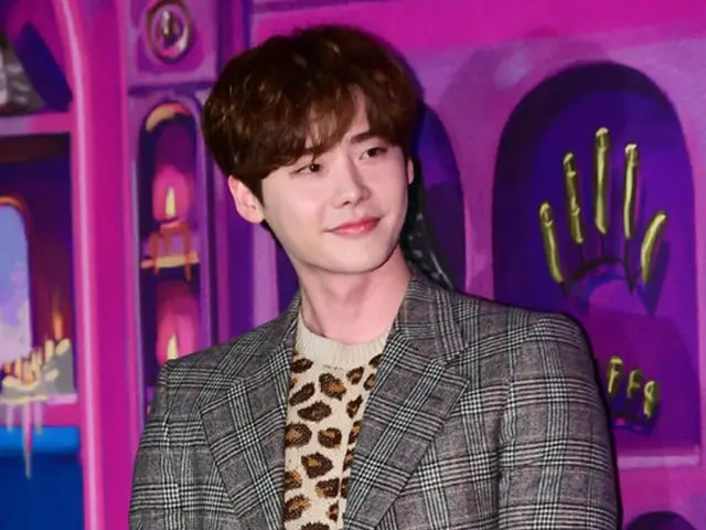 【公式】YGエンタ、俳優イ・ジョンソクと契約満了「いつも信頼し応援する」