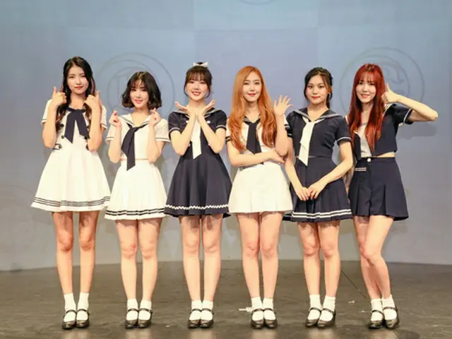 「GFRIEND」左からソウォン、ウナ、イェリン、シンビ、オムジ、ユジュ