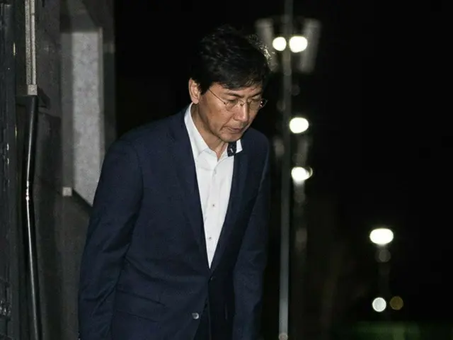 元大統領候補のセクハラ容疑、安氏の逮捕状を再び棄却