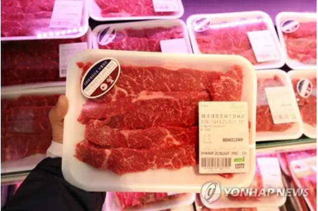 スーパーに並ぶ米国産牛肉（資料写真）＝（聯合ニュース）