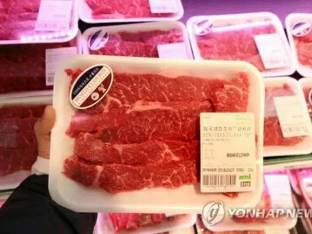 スーパーに並ぶ米国産牛肉（資料写真）＝（聯合ニュース）