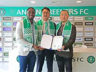 ＜Kリーグ＞安山グリナースFC、芸能人サッカー団「FC WORLD」と社会貢献活動協約を締結