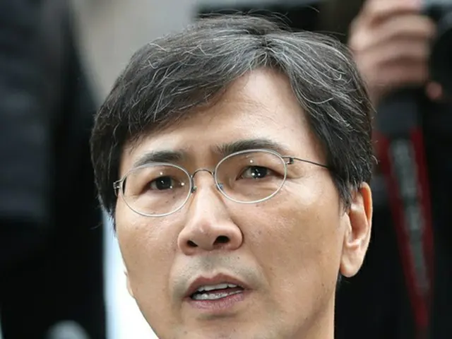 元秘書へ持続的に性的暴行をはたらいた疑いをもたれている安熙正（アン・ヒジョン）前忠清南道知事が法の判断を受けることになった。