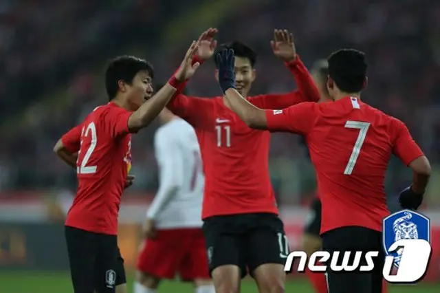 ＜サッカー＞FIFAランキング、韓国は2ランクダウンの61位に（提供:news1）