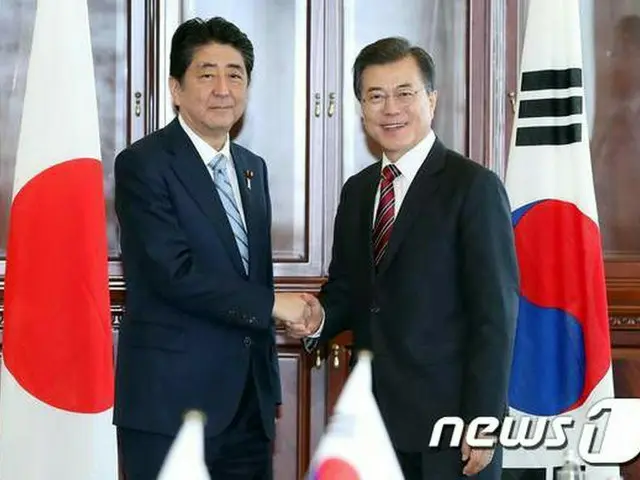 安倍首相、文大統領へ5月中の「単独来日」を要請