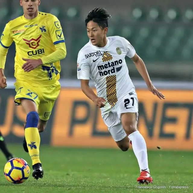 ＜サッカー＞“2か月ぶりの出場”イ・スンウ、印象的な活躍見せチーム内最高点（提供:news1）