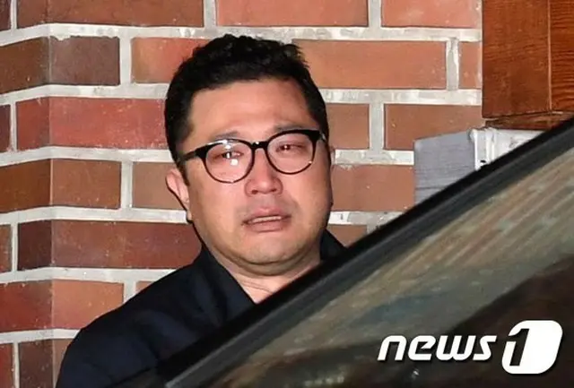 李明博（イ・ミョンバク）前大統領の息子イ・シヒョン氏側がKBSの番組「追跡60分」で放送された麻薬スキャンダル疑惑に対して「すべて虚偽」だとして強く反発した。