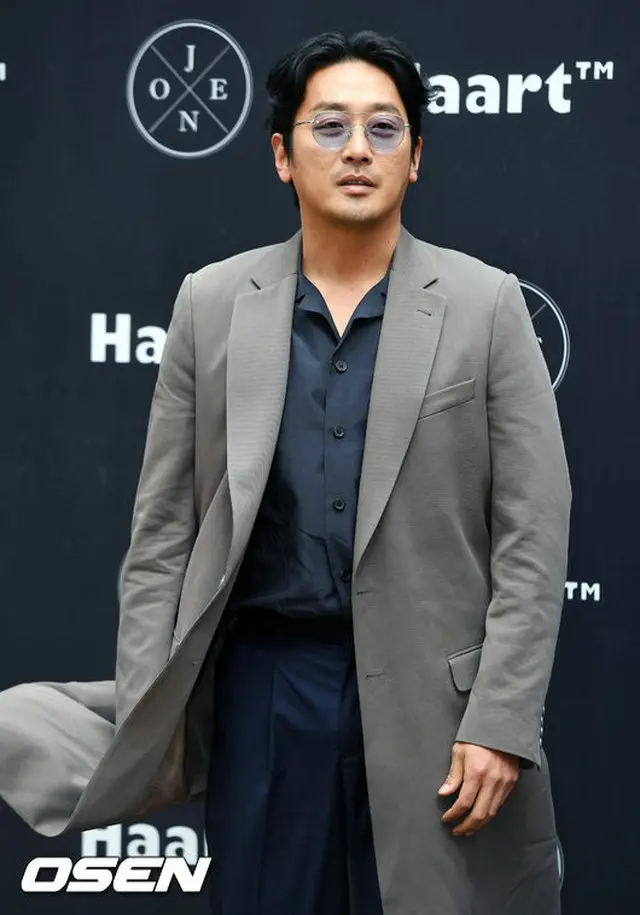 俳優ハ・ジョンウ、映画「白頭山」出演を検討中