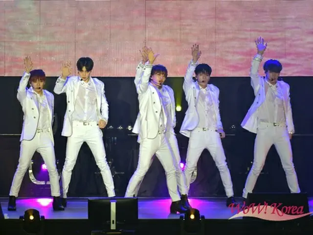 「JBJ」