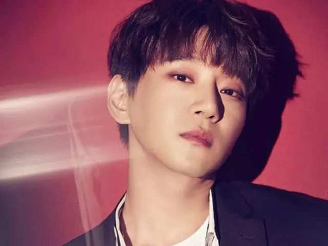韓国歌手ファン・チヨルがニューアルバム「Be Myself」で自己最高新記録を樹立した。（提供:OSEN）