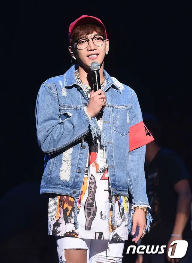 韓国アイドルグループ「2PM」Jun.K（本名:キム・ミンジュン、30）が陸軍・怒涛（ノド）新兵教育隊で訓練を受けていることがわかった。（提供:news1）