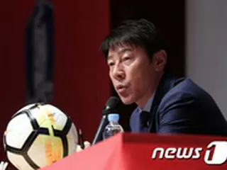 サッカー韓国代表監督、23人＋アルファを選抜 「未だに頭が整理できていない」