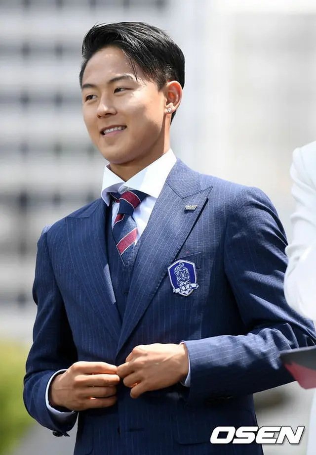 ＜サッカー＞“韓国代表最年少”イ・スンウ「最高の先輩たちと一緒にプレーしたかった」