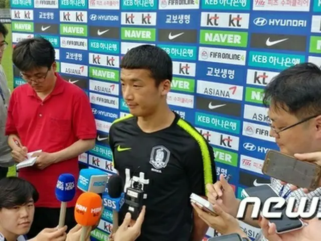 ＜サッカー＞“一等兵”キム・ミヌ「軍人精神で強い姿を見せたい」