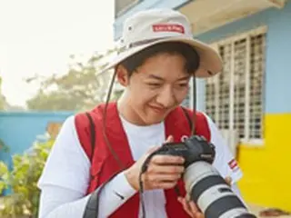 イ・ジョンシン、「CNBLUE」ではない写真家としての活動 「楽しみな反面、緊張」