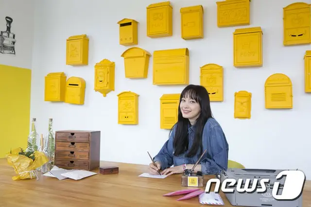 東西食品、女優イ・ナヨンと「モカ郵便局」一日配達員イベント実施＝韓国