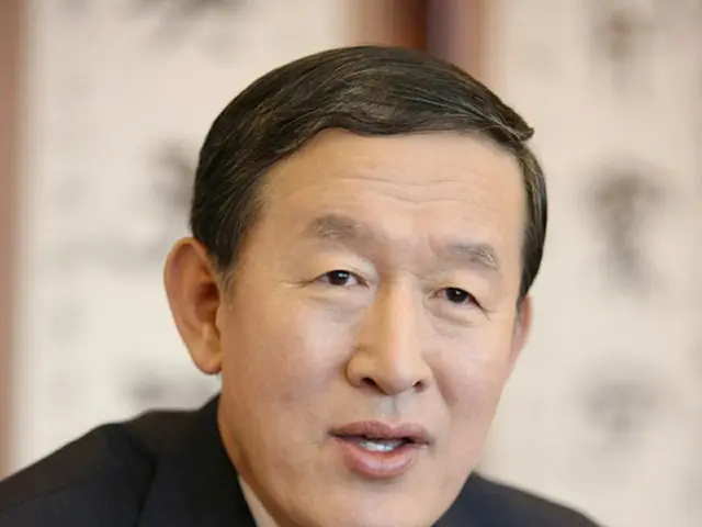 ホ・チャンス全国経済人連合会会長が4日、日本で政・財界の関係者らと会談して日韓通貨スワップの再開を建議し、南北・米朝関係の回復にともなう朝鮮半島の新経済協力方案を論議した。（提供:news1）