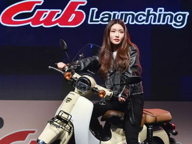 ホンダコリア、新型スーパーカブの発表会開催…歌手チョンハが祝賀公演＝韓国