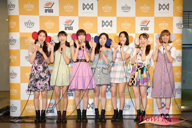 「OH MY GIRL BANHANA」左からジホ、ユア、アリン、ヒョジョン、ビニ、スンヒ、ミミ