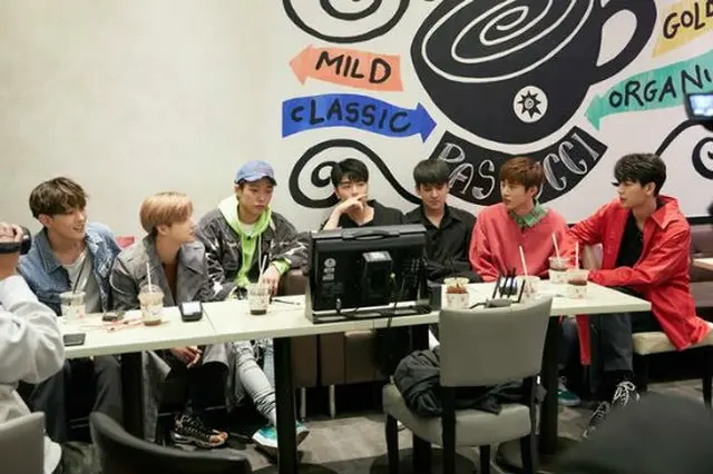 「iKON」の7人7様の魅力を収めた「自主制作iKON TV」が再生回数2000回を突破した。（提供:OSEN）