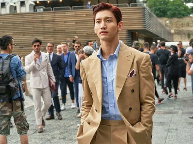 【公式】チャンミン(東方神起)、韓国芸能人として初めてミラノファションウィーク・プラダコレクション参加(提供:OSEN)