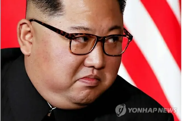 トランプ米大統領と会談する金正恩（キム・ジョンウン）国務委員長（朝鮮労働党委員長）＝（ロイター＝聯合ニュース）