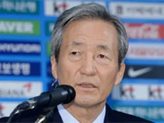 鄭夢準KEA名誉会長、復帰＝W杯・韓国‐スウェーデン戦を観戦