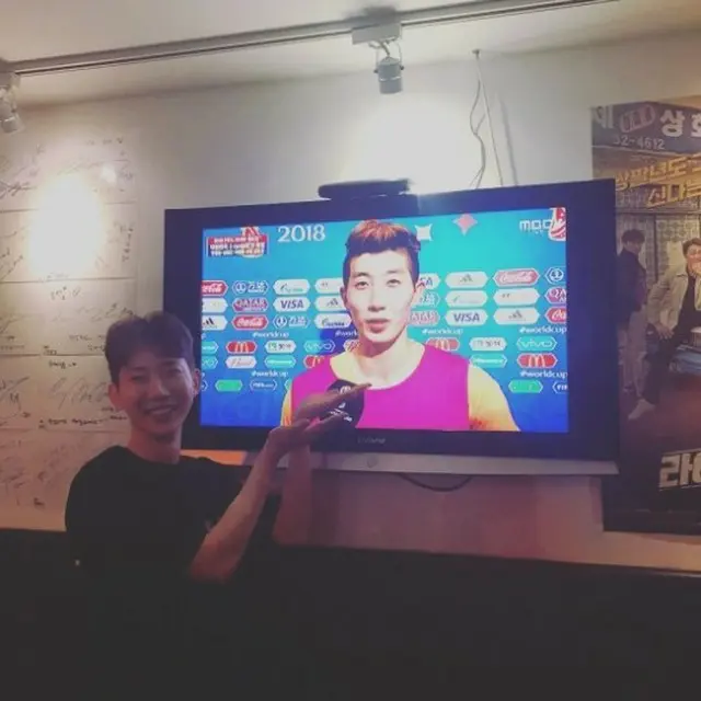 韓国歌手チョ・グォン（2AM）がそっくりと噂される韓国代表チョ・ヒョヌ選手を応援した。（提供:news1）