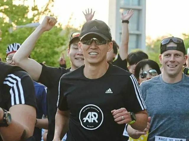 「ジヌション」ショ－ン、500人と同時アイス・バケツ・チャレンジ ”韓国最大規模”