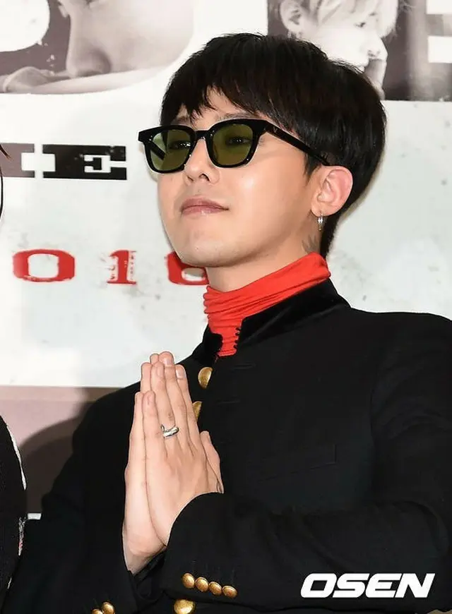 韓国ボーイズグループ「BIGBANG」メンバーのG-DRAGONが、国軍楊州病院から退室処置をされた。治療を受けていた中で、本人や両親の意思とは全く関係のない事実上の強制的な措置とみられる。（提供:OSEN）