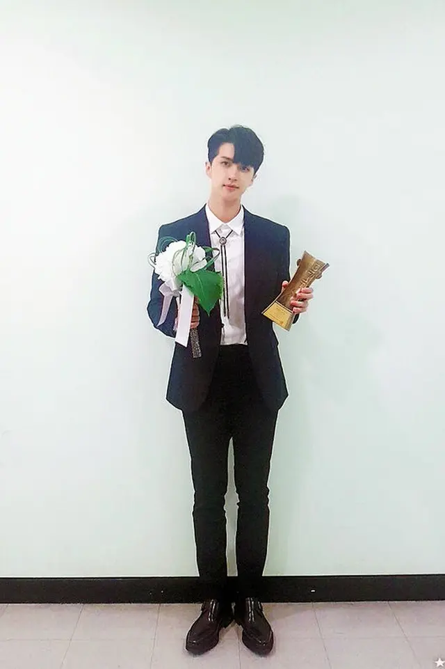 韓国ボーイズグループ「VIXX」メンバーのケンが、ミュージカル俳優として「ことしの新人賞」を受賞した。（提供:OSEN）