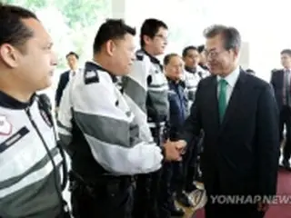 文大統領　インド・シンガポール歴訪終え帰国の途に