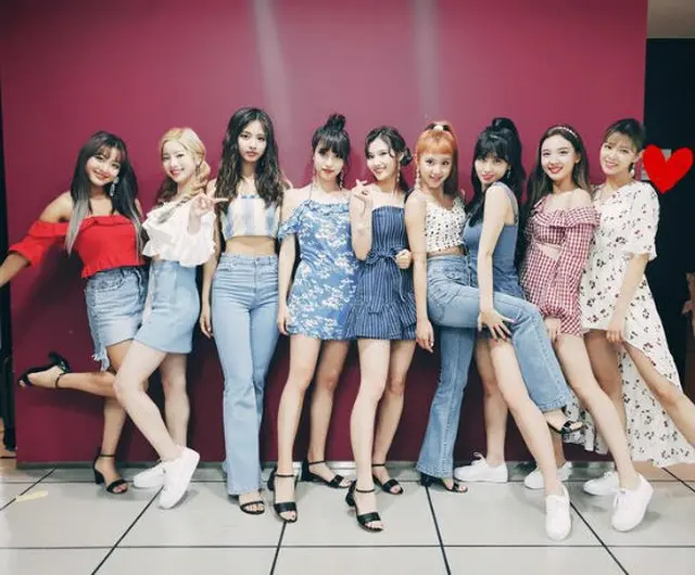 「TWICE」がデビュー1000日を迎え、ファンに感謝の気持ちを伝えた。（提供:OSEN）